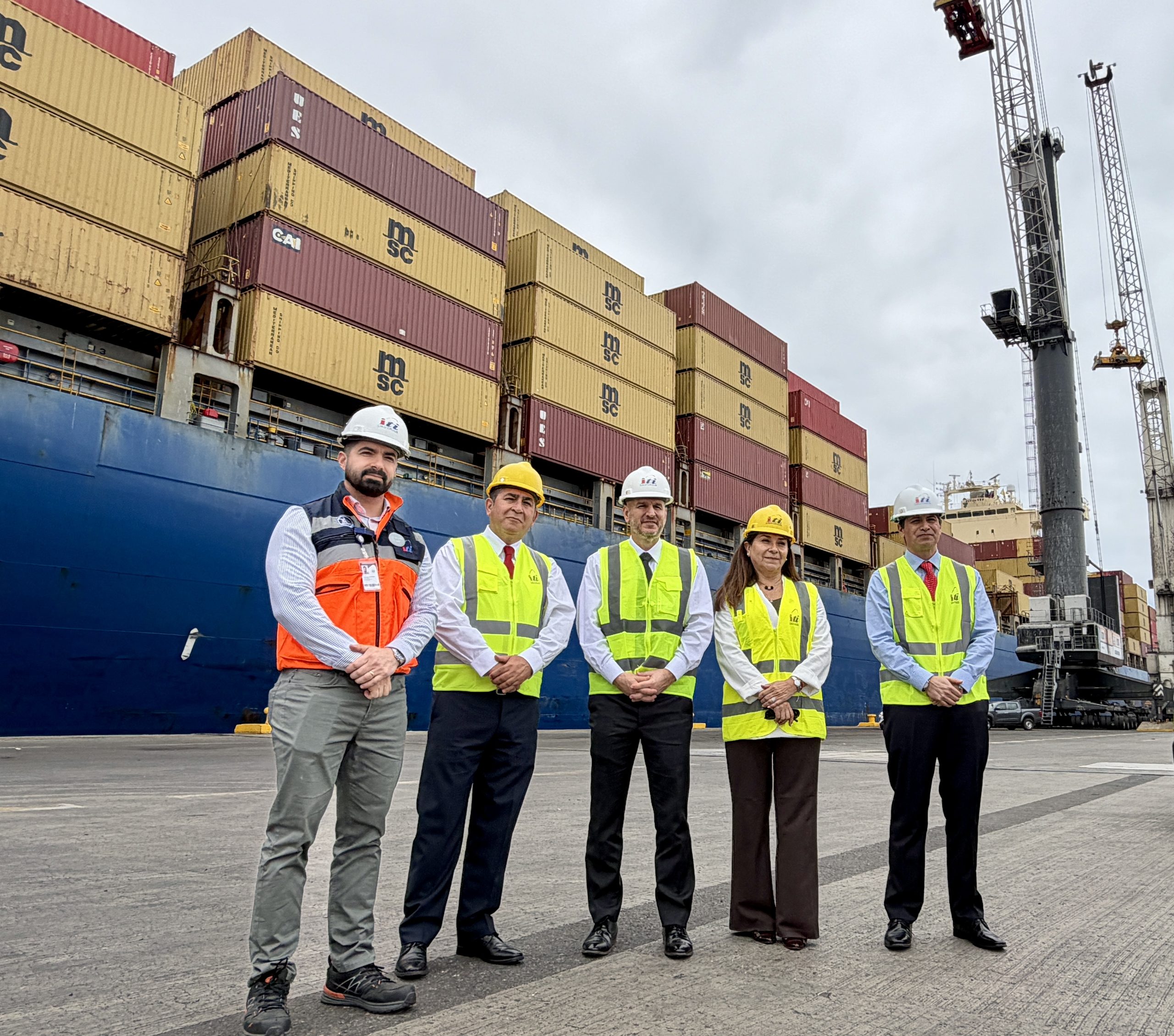 Embajador de Estados Unidos en Chile visitó el Puerto de Iquique