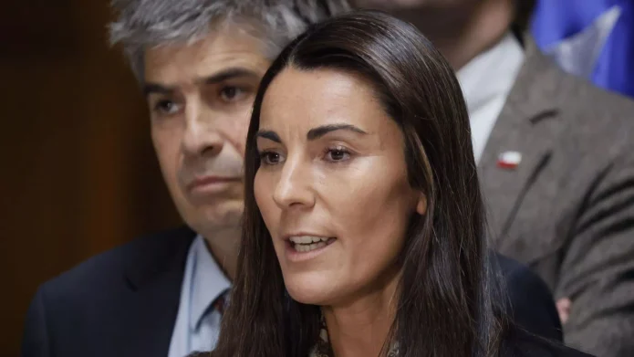 Ministra de Educación admite que su cartera no recortó el 3% solicitado por el ministro Jorge Quiroz: “El ajuste fue menor”