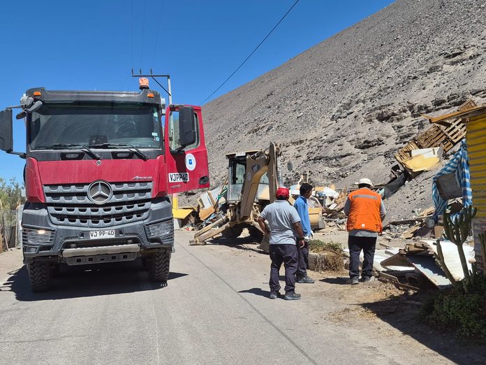 Bienes Nacionales recupera terreno del APR del poblado de Tarapacá ocupado ilegalmente