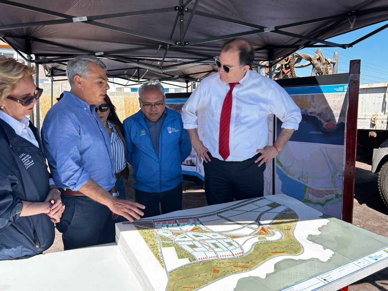 Ministro Poduje presenta plan de trabajo para Tarapacá con prioridad en Plan Socavones, Iquique sur y campamentos