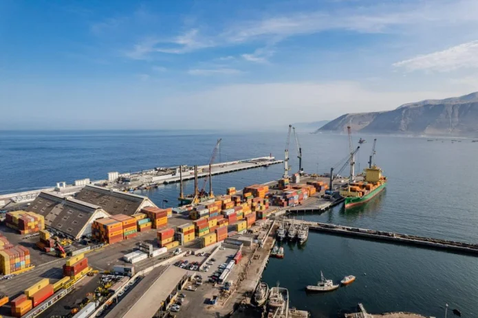 Carga movilizada en puertos de Tarapacá disminuye 28,4% en julio de 2026 por alza en exportaciones