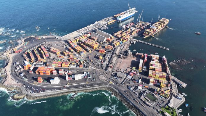Puerto de Iquique inicia proceso para nueva concesión que comenzará en 2030 y tendrá una duración de 20 años