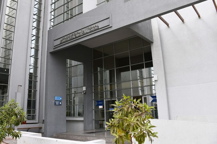 Condenan a sujetos que asaltaron a comerciante sustrayendo celulares de alta gama en Iquique