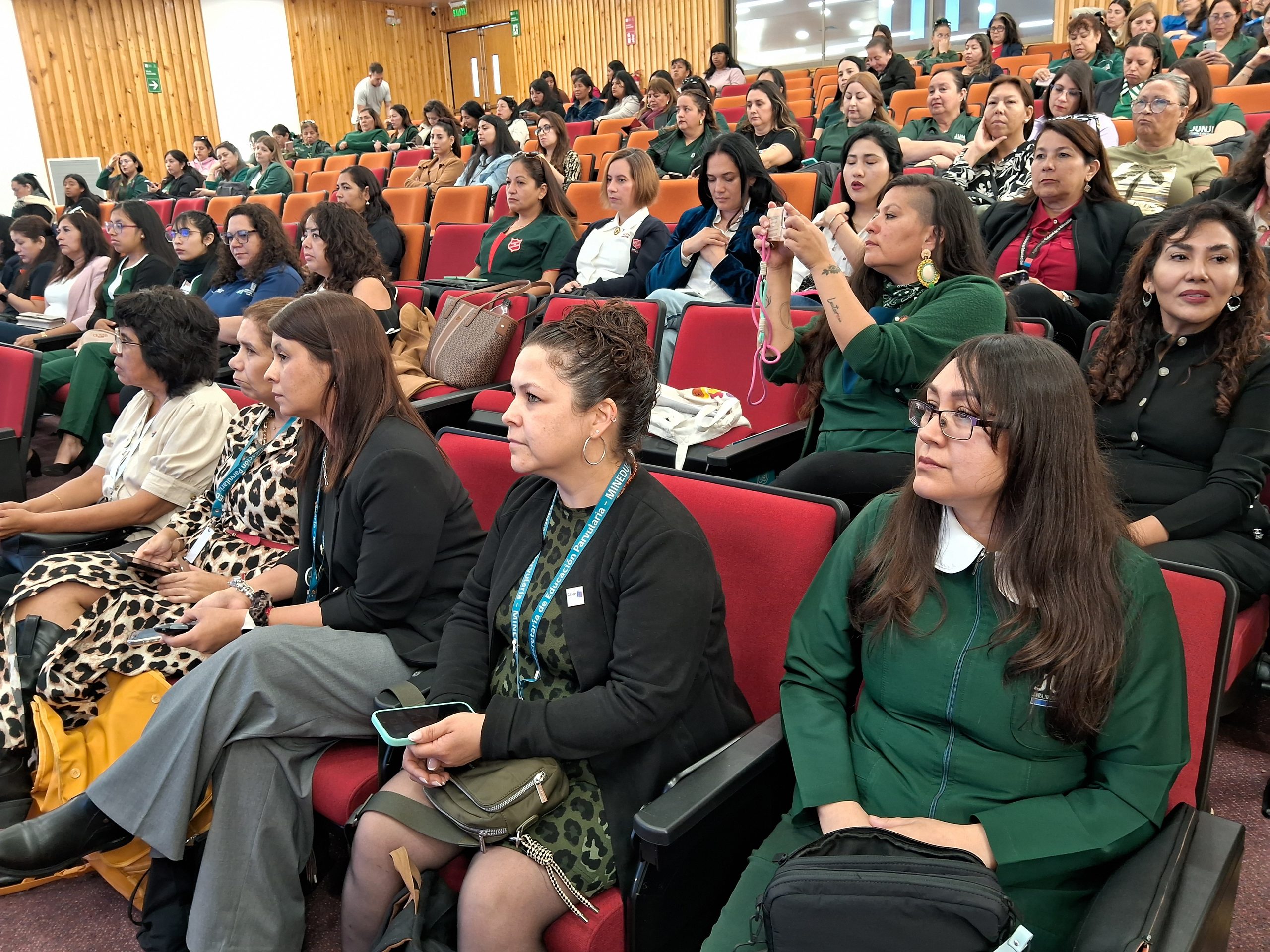 Iquique reunió a la Educación Parvularia de la macro zona norte en torno a la promoción del bienestar integral de la primera infancia
