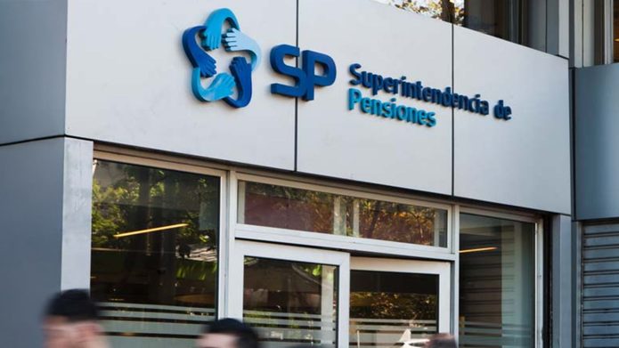Parlamentarios ofician a la Superintendencia de Pensiones por pérdidas de US$7.700 millones en fondos de las AFP