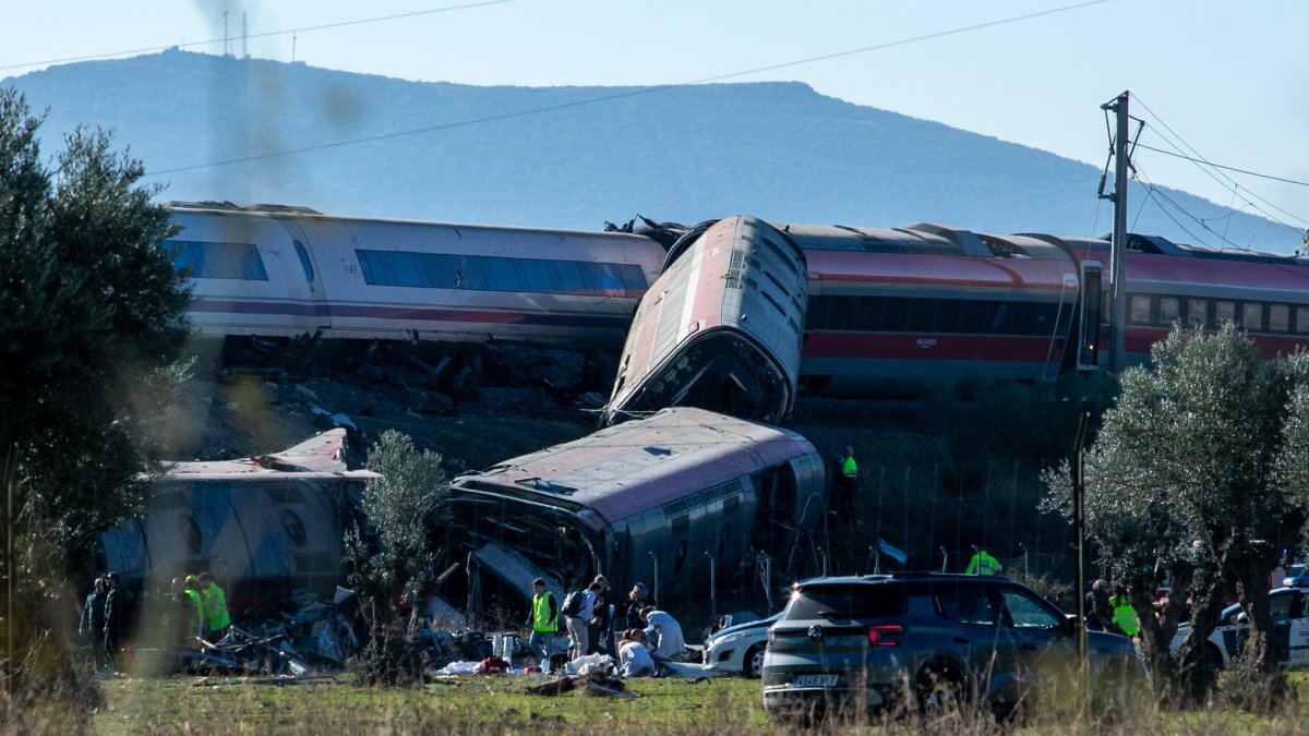 Al menos 68 fallecidos tras el choque de dos trenes en Toledo