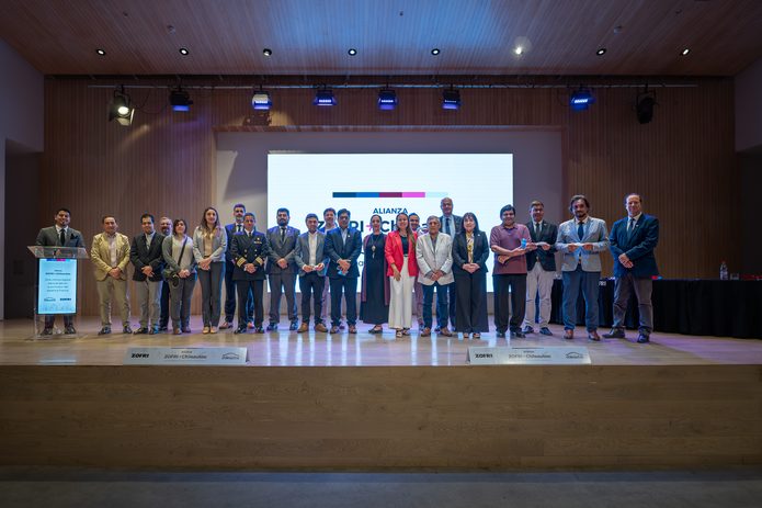 ZOFRI y Chileautos sellan alianza para ampliar la vitrina digital del sector automotor de Zona Franca de Iquique