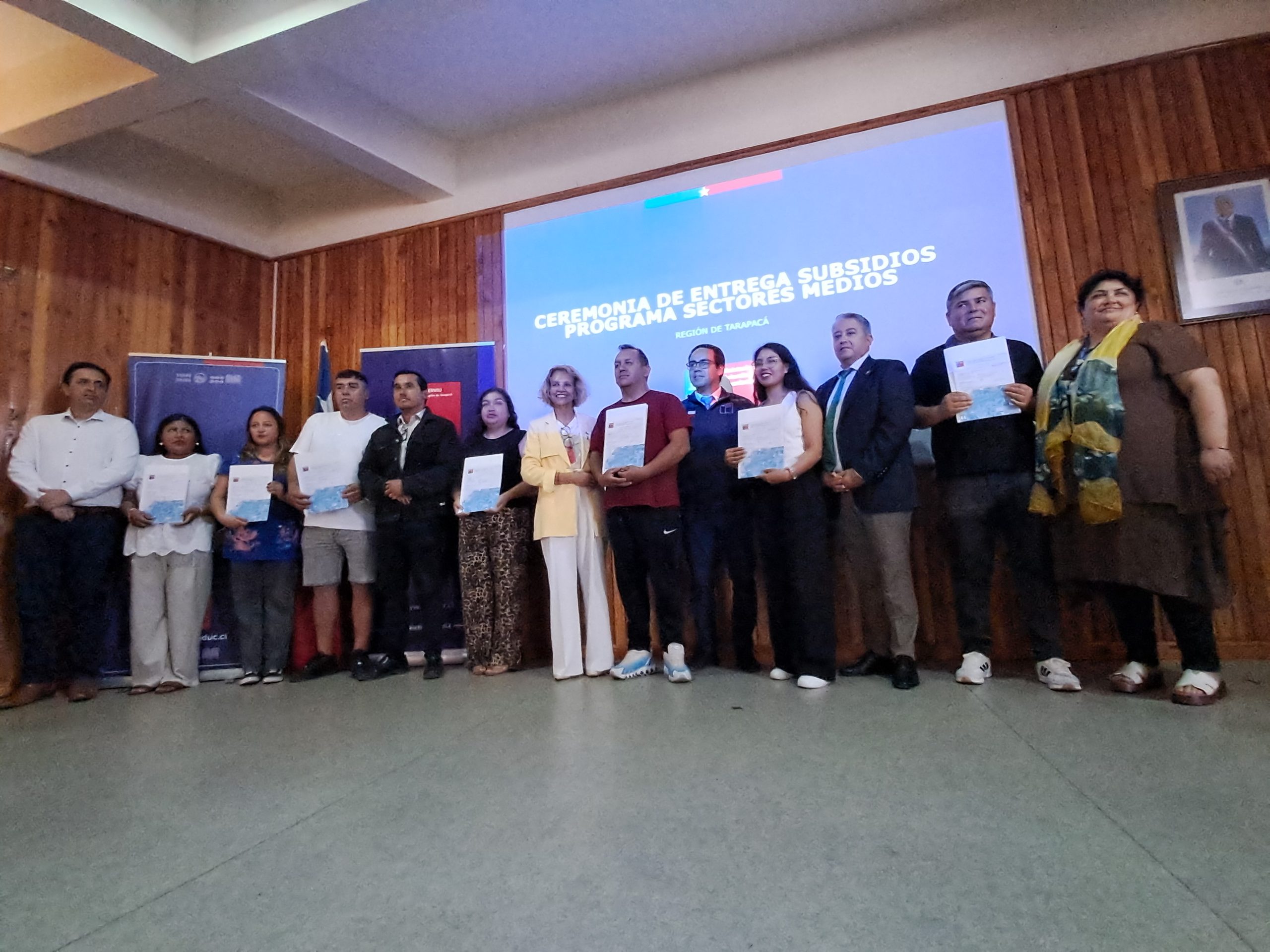 129 familias de Tarapacá dan un nuevo paso hacia la casa propia con la entrega de subsidios DS1 del Minvu