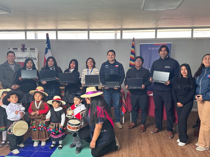 Entregan equipamiento para Liceo Técnico Profesional de Colchane y Jardín Infantil Inti Jalsu