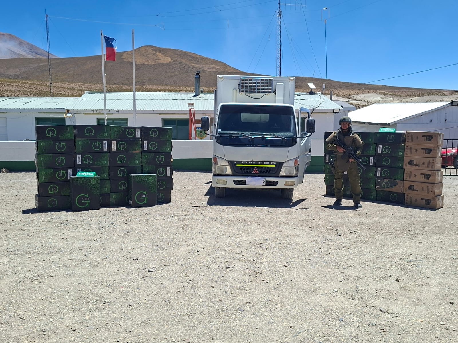 TARAPACÁ | Incautan 85 mil cajetillas de cigarrillos de contrabando en paso no habilitado