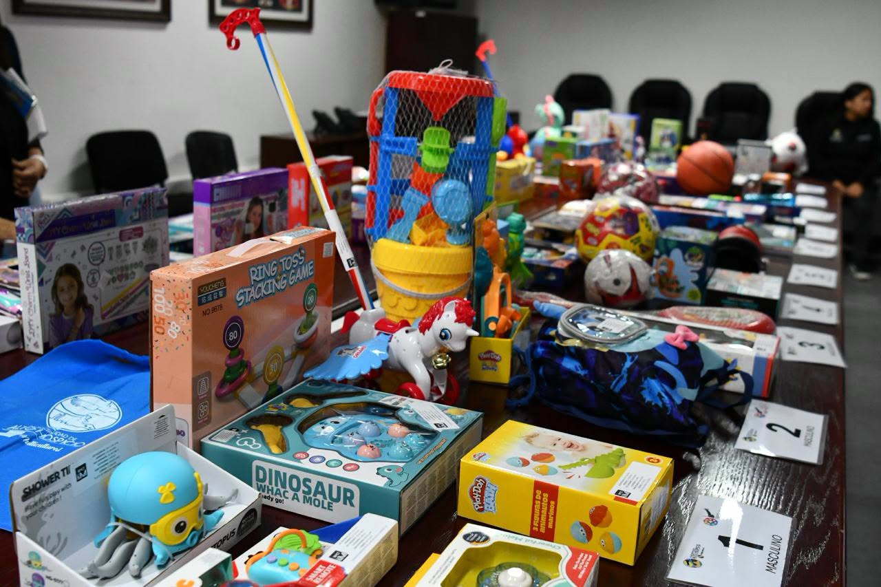 Aprueban adjudicación de más de 21 mil juguetes de Navidad para niños de Alto Hospicio