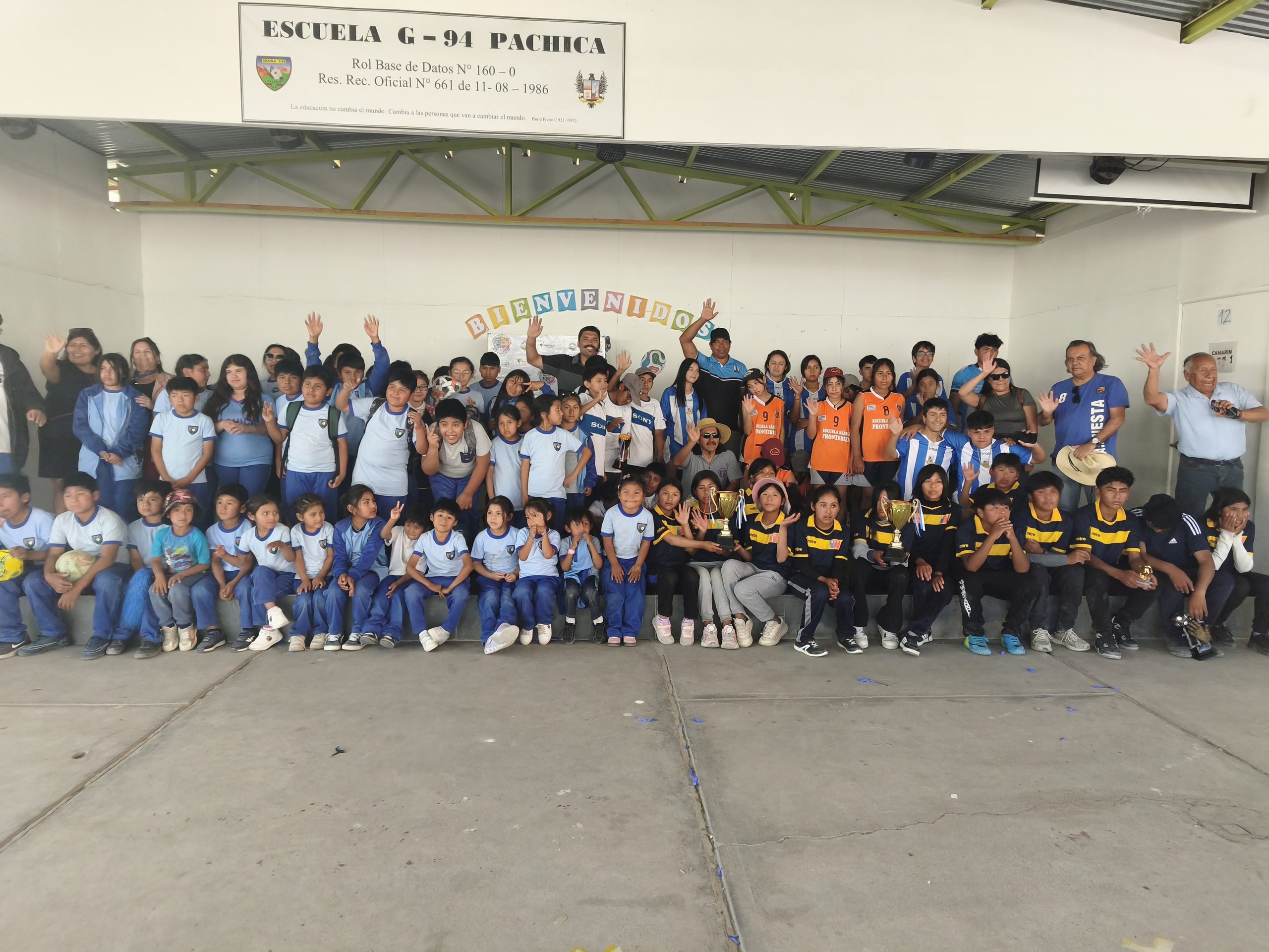 Estudiantes de escuelas rurales de la comuna de Huara participaron en el Encuentro Polideportivo