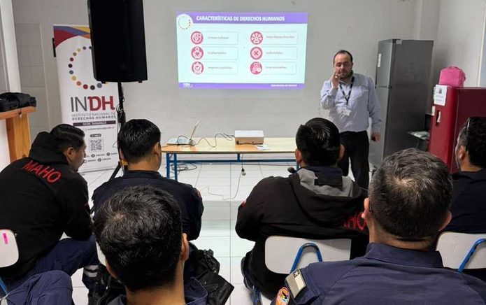 INDH Tarapacá desarrolló capacitación en derechos humanos con inspectores municipales de Alto Hospicio